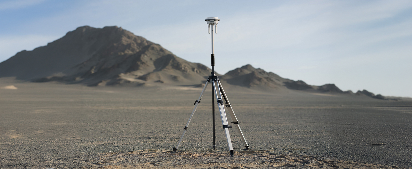 D-RTK 3 Survey Pole and Tripod Kit